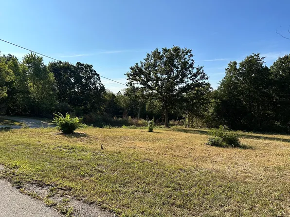 420 E Beal Street, Conway, MO 65632