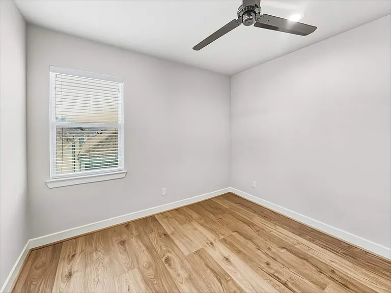 6317 Paddington Bend Dr — Photo 17