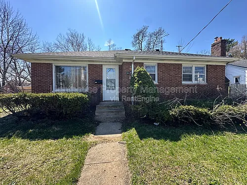 605 Territorial Rd W Photo 1