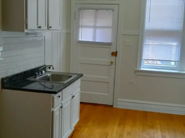 6324 Cermak Rd #3W, Berwyn, IL 60402