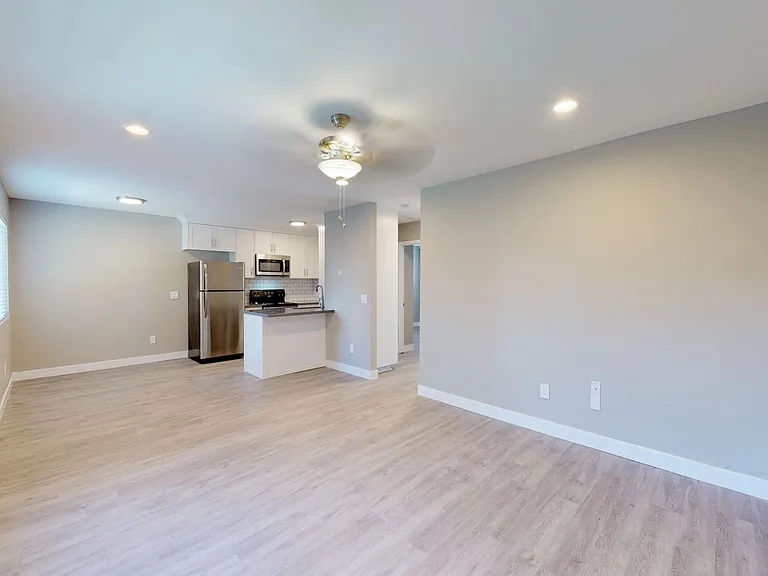 Henry Square- Luxury Townhomes — Photo 29