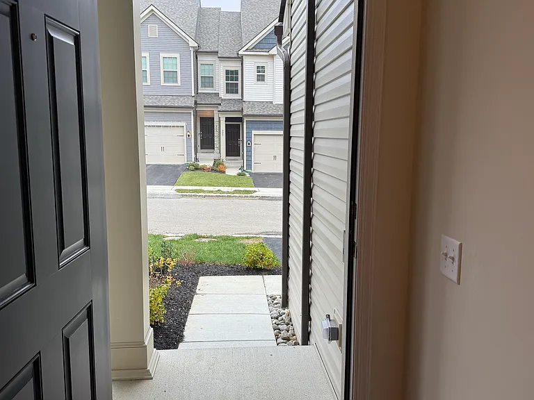 302 Milton Stamp Dr — Photo 11