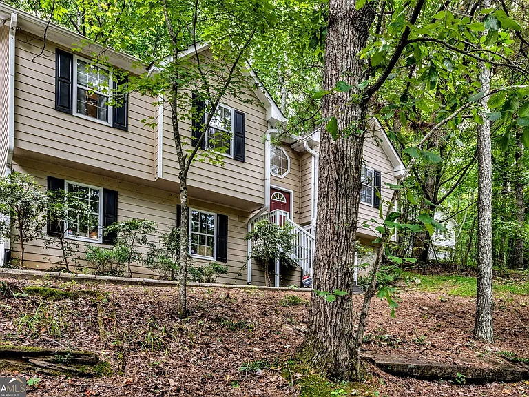 221 Remington Ln — Photo 19