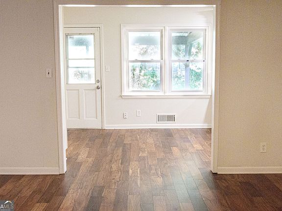 4th image of 4970 Hull Rd SE