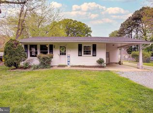 608 Romancoke Rd, Stevensville, MD 21666