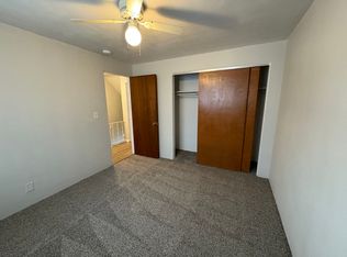 760 E Shore Dr, Pekin, IL