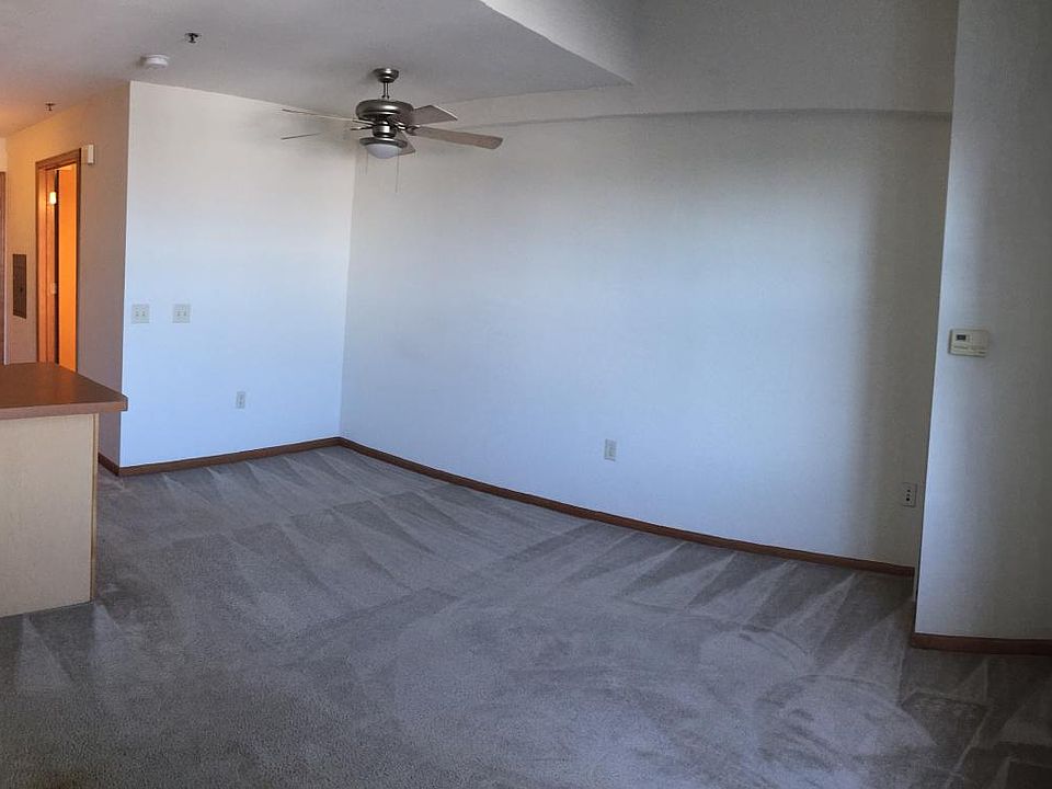 Living room / Bedroom / Kitchen