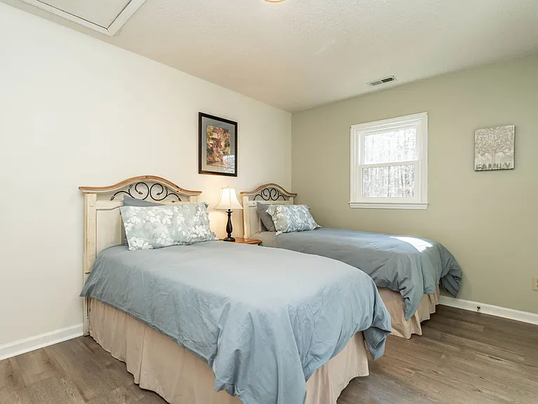 804 Clarion Dr — Photo 31