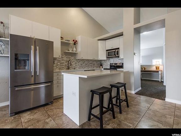 3rd image of 99 E River View Dr #12