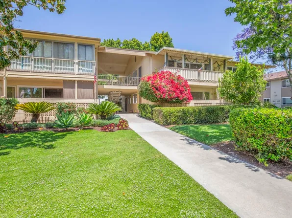 40 Calle Aragon #T, Laguna Woods, CA 92637