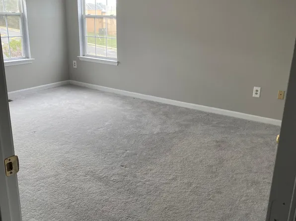 22928 Benson Ter, Sterling, VA 20166