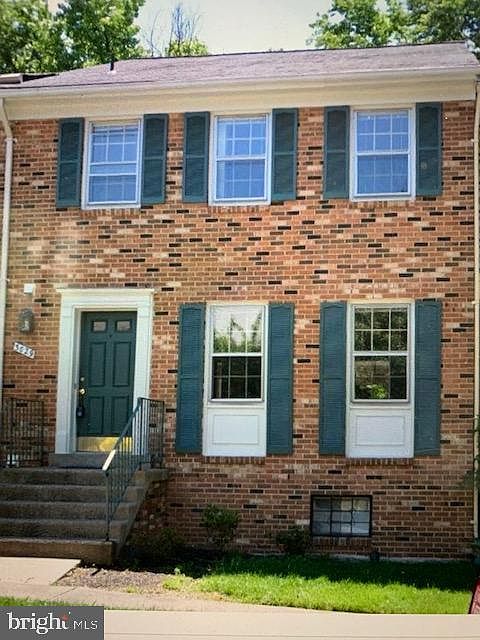 1st image of 3029 Seven Oaks Pl