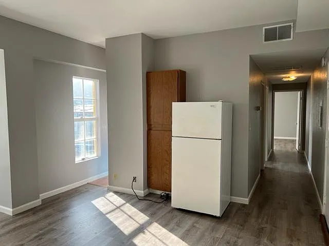817 Main St #7 — Photo 7