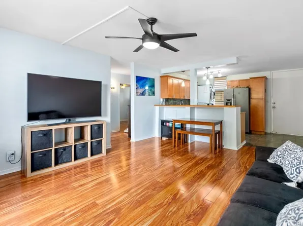 95-2031 Waikalani Pl APT D705, Mililani, HI 96789