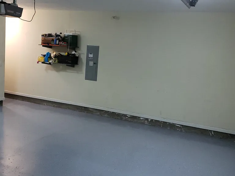 680 W Brevard St — Photo 22