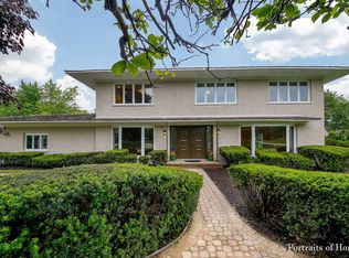 10 Camelot Dr, Oak Brook, IL 60523