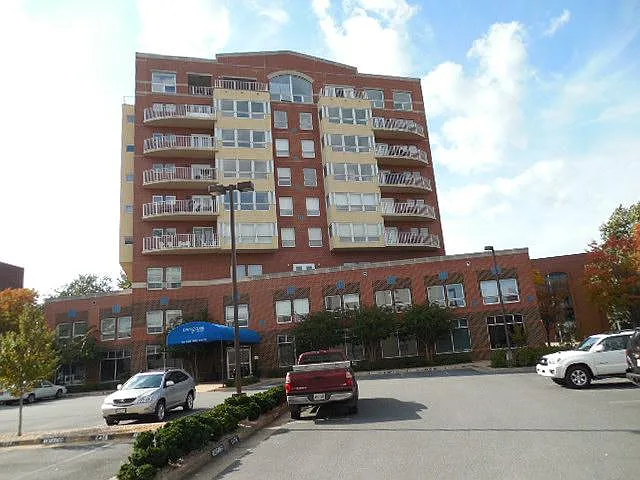 250 W Main St APT 405 photo 1