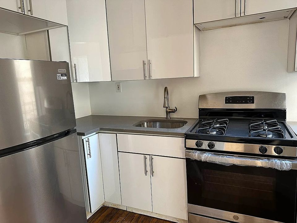 1st image of 2486 Elm Pl