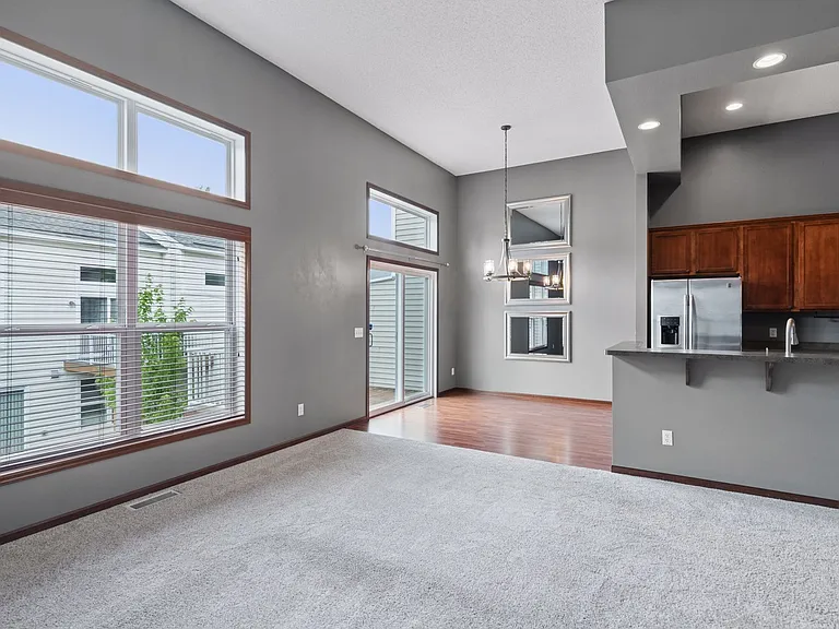 15424 Foster Dr N — Photo 6