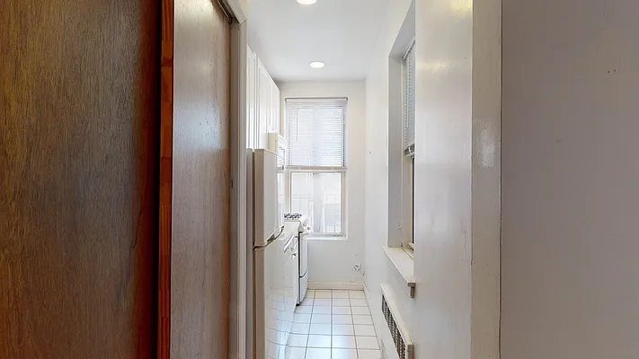 Rented by Bond New York | media 3