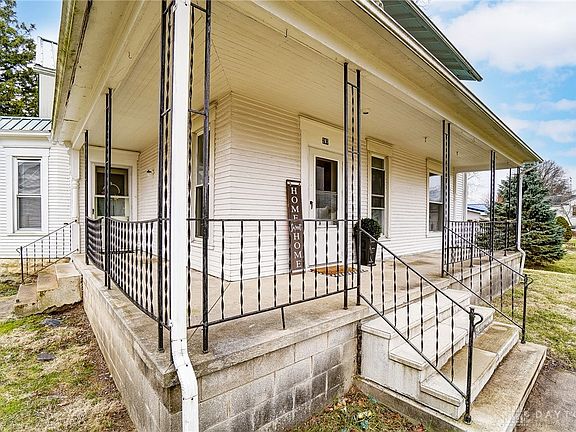 5th image of 287 E Pleasant St