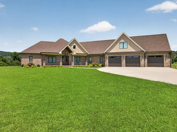3542 Seven Springs Rd, Cookeville, TN 38506