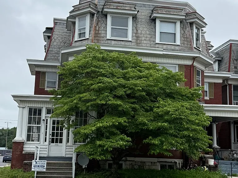 49 W Commerce St — Photo 1