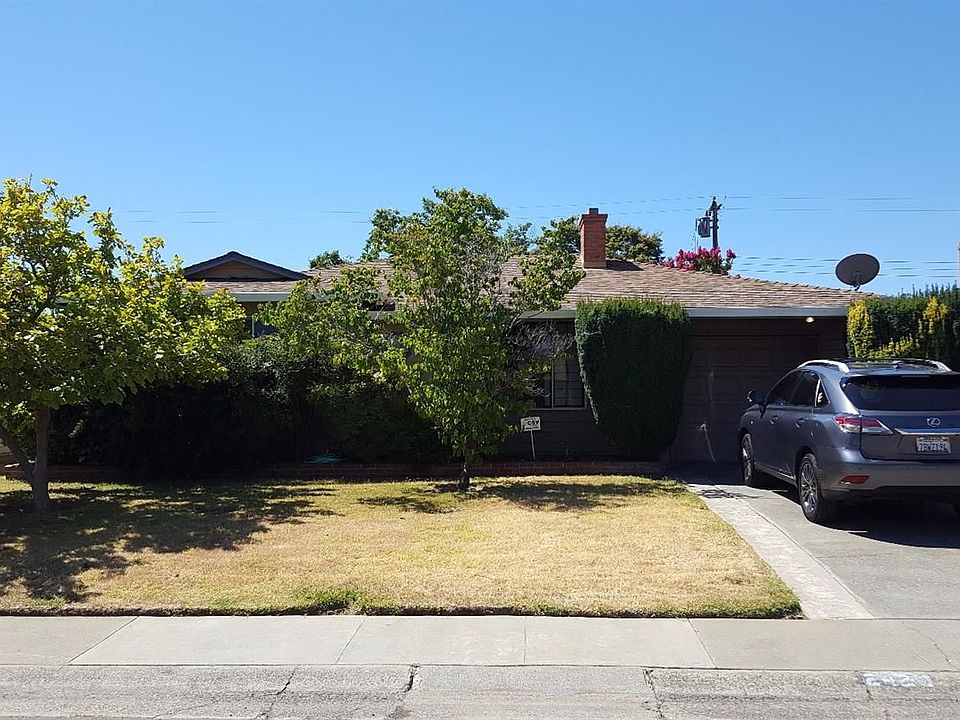 1st image of 2420 Fernandez Dr