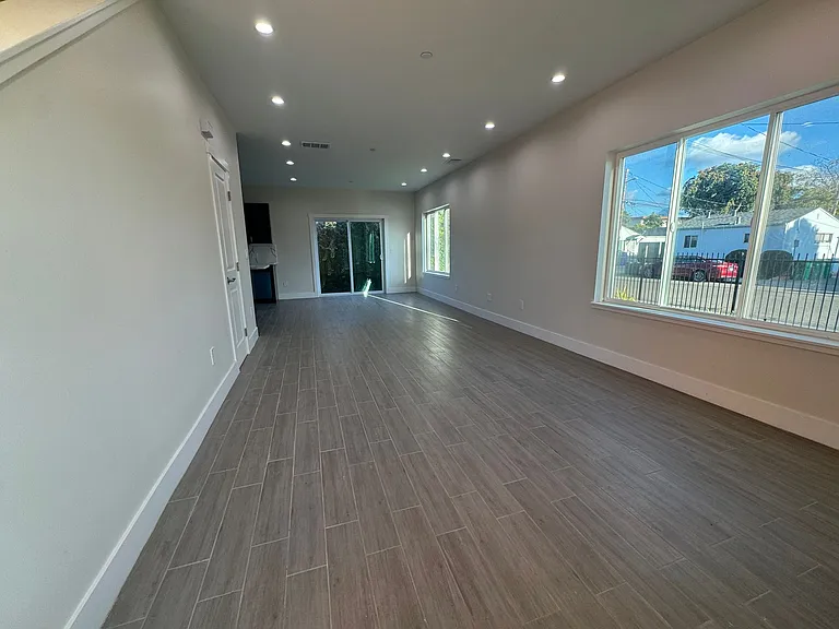 22390 Salwan Pl — Photo 43