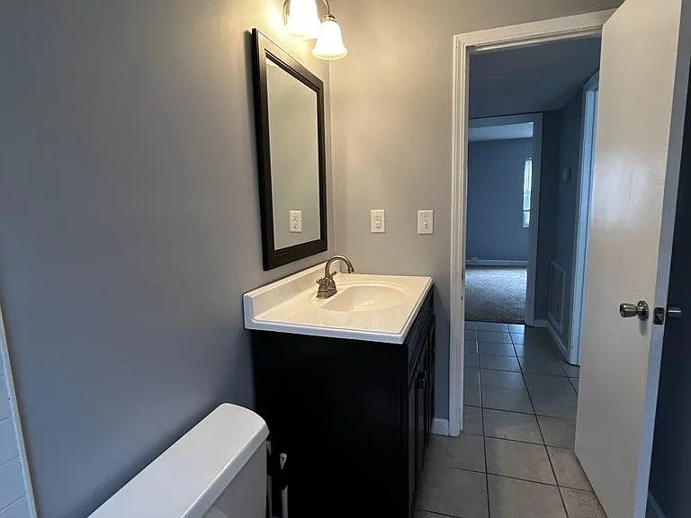 1806 Parkwood Ln #2 — Photo 5