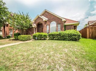 1418 Springwood Dr, Mesquite, TX 75181