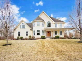 13 Wisteria Ln, Suffield, CT 06078