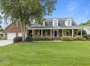 1611 Sanderling Dr, Morehead City, NC 28557