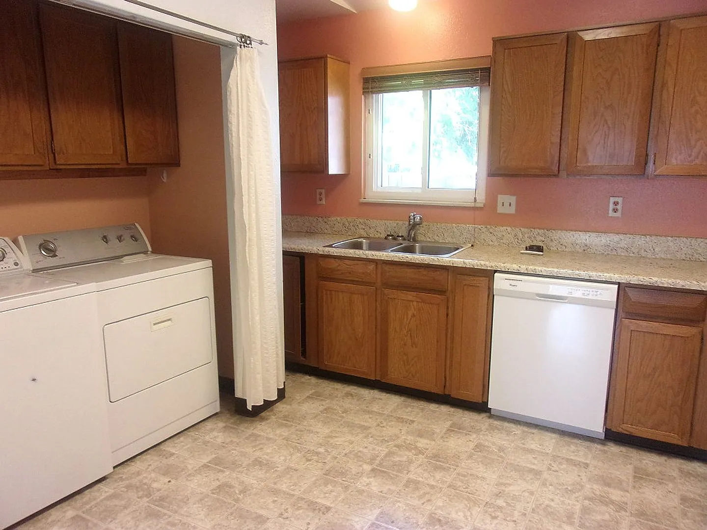 Charming 3-Bedroom Home in a Quiet Fort Collins Neighborhood — Photo 2