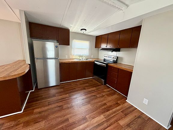 3rd image of 1402 Chicopee Rd #65