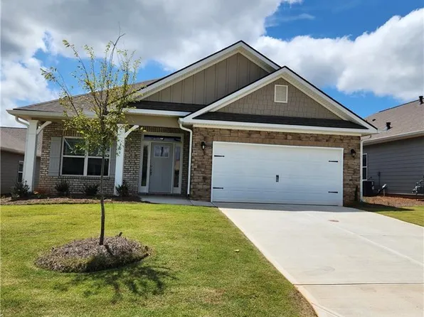 206 Coolwater Trce, Carrollton, GA 30117
