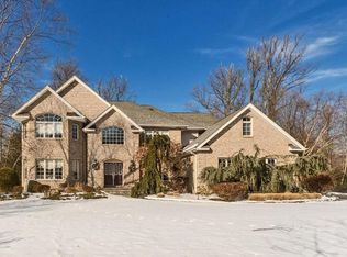 25 Par Rd, Suffern, NY 10901