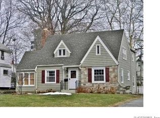 32 Ayer St, Rochester, NY 14615