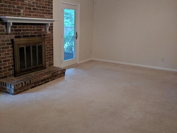 3rd image of 141 Pablo Point Dr