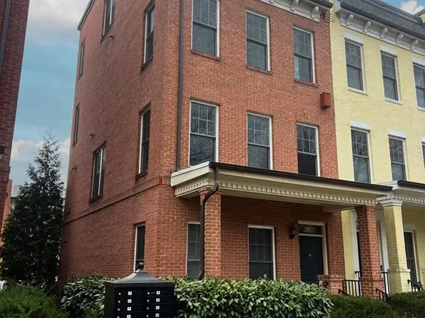 2909 Chancellors Way NE, Washington, DC 20017