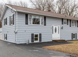 85 Tanglewood Dr, Dracut, MA 01826