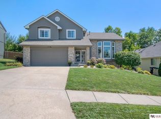 4251 N 165th St, Omaha, NE 68116
