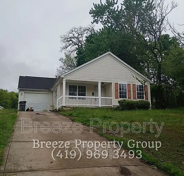 913 Hawthorne St — Photo 9