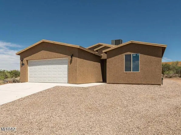 124 S Richmond Dr, Vail, AZ 85641