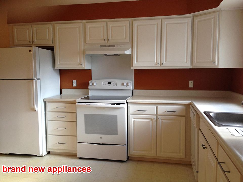 1st image of 16225 Roanoke St APT 101