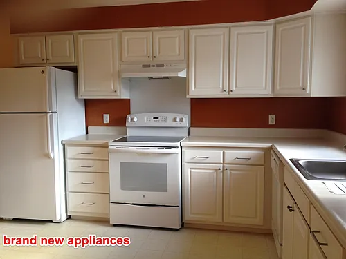 16225 Roanoke St #101 Photo 1