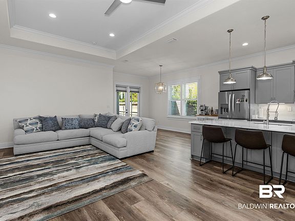 4th image of 8069 Carmel Cir