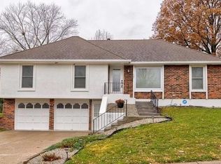 7401 NW 78th St, Kansas City, MO 64152