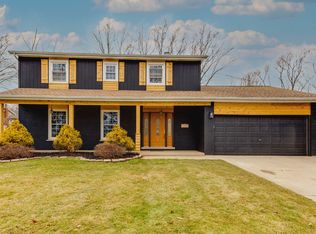 1018 Tamarack Dr, Darien, IL 60561