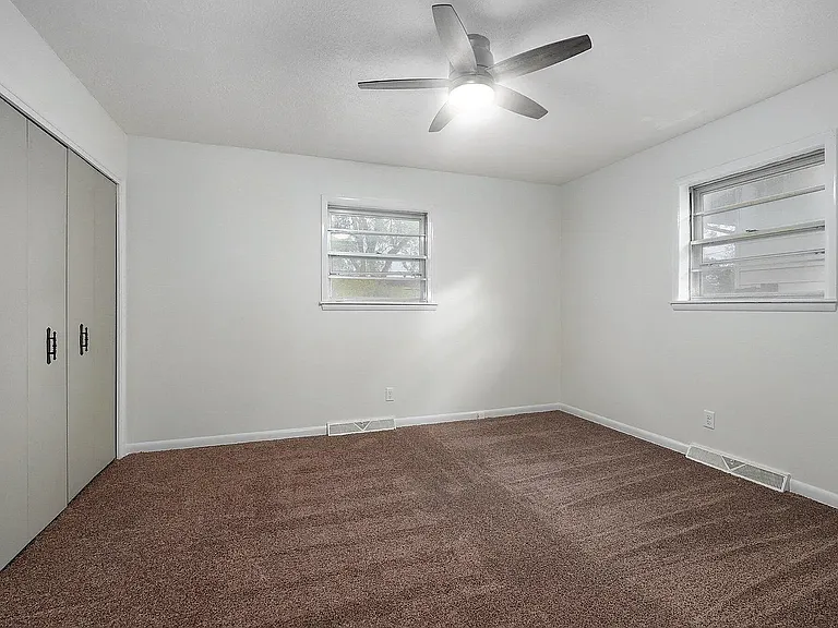 2316 S Barcliff Ave — Photo 9